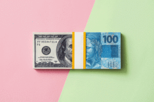 Banco Central realiza leilões e dólar passa a cair