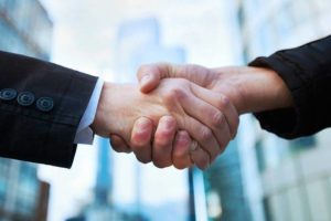 Aprenda a estipular o salário de cada sócio em um negócio
