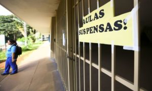 Começa amanhã greve dos professores da rede pública de Pernambuco