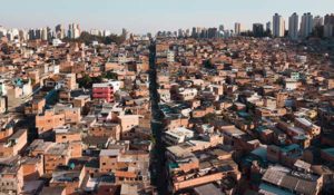 E-commerce chega a comunidades carentes de SP