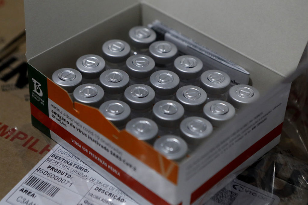 Pernambuco aplica mais de 4 milhões de doses de vacinas contra a Covid-19 pernambuco aplica mais de 4 milhões de doses de vacinas contra a covid-19