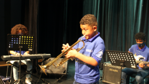 Orquestra Criança Cidadã dos Meninos do Coque fará especial de Dia das Crianças