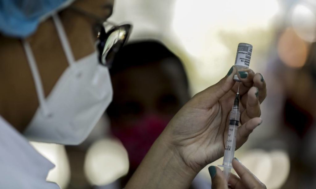 Vacinação para alunos do Recife: aplicação será em crianças a partir dos 12 anos Vacinação para alunos do Recife