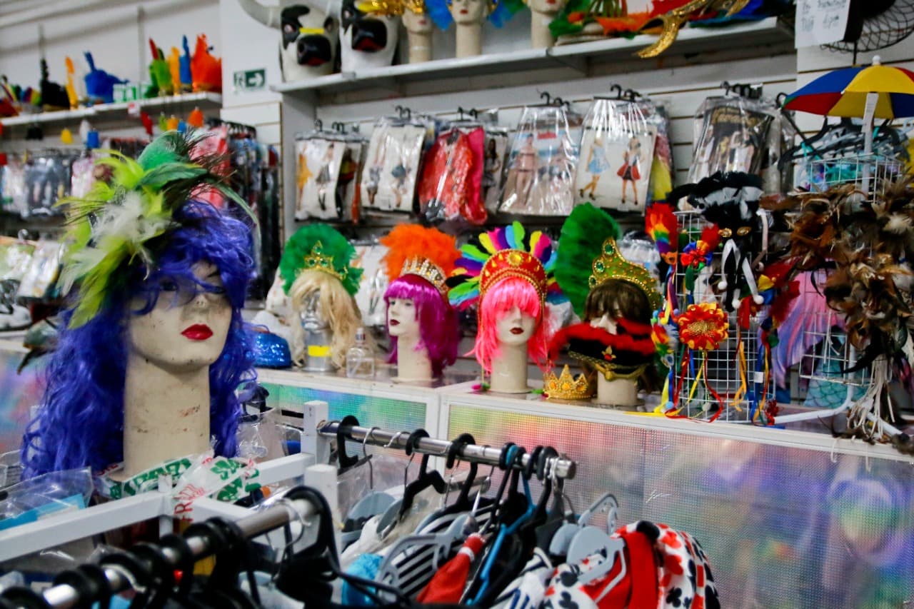 Lojas de artigos carnavalescos no Recife