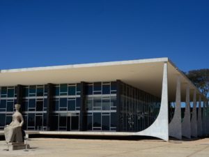 Repasse do Fundef a professores de Pernambuco: decisão é de Fux