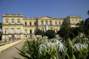 Obras raras do Museu Nacional são lançadas em catálogo