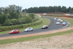 Autódromo de Tarumã: pista separa os homens dos meninos na Stock Car