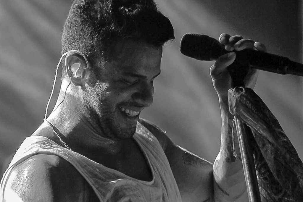 Ávine Vinny fala sobre a sua rotina na estrada durante o São João Ávine Vinny fala sobre a sua rotina na estrada durante o São João