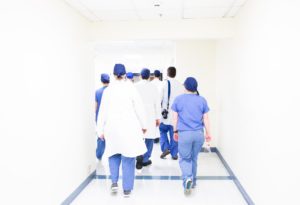 Novos médicos no Recife: Prefeitura faz convocação