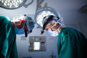 Cirurgia robótica em homem com câncer de próstata: Plano deve autorizar