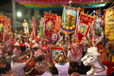 Desfile das Bandeiras, no Recife, ocorre neste domingo