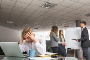 Saúde mental dos colaboradores é impactada por seus líderes